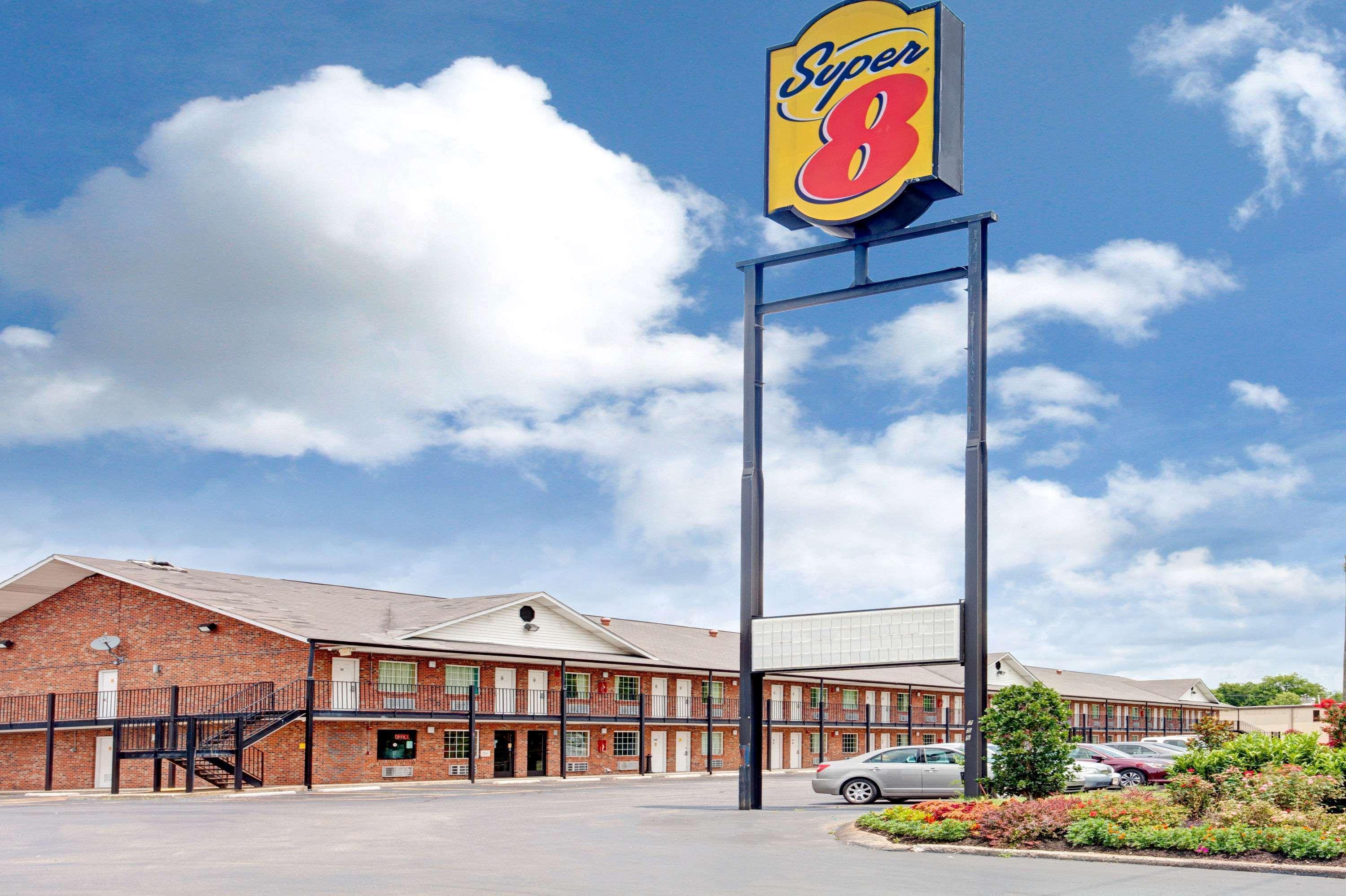 Super 8 By Wyndham Whites Creek/ Nashville Nw Area Екстер'єр фото
